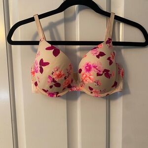 Victoria’s Secret Wear Everywhere Floral Push-Up Bra 34D